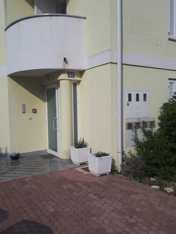 New Lovorka 7 Apt. 4+1 In Baska  Exterior photo